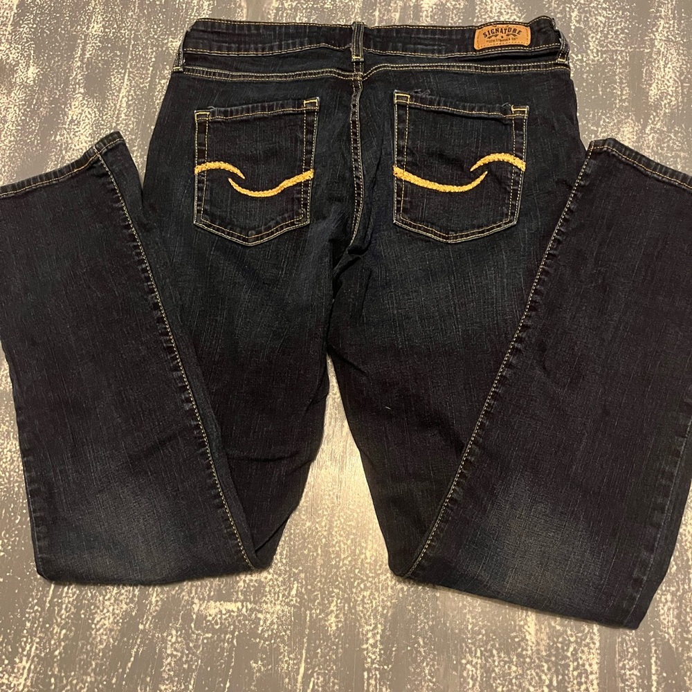 Levi Jeans - Picture 2 of 2